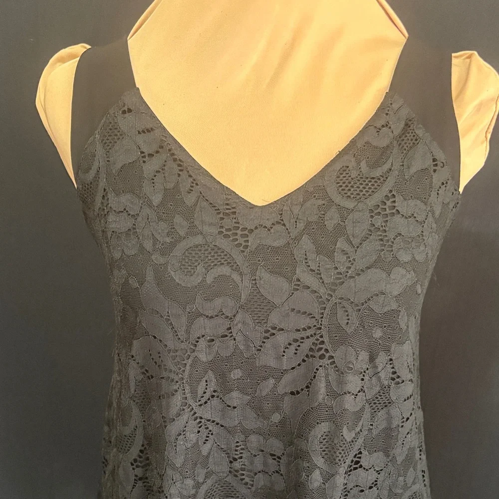 Sympli Black Lace Tank Top - Picture 2 of 7